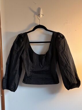 Wilfred Free Black Scoop-Neck Puff Sleeve Top